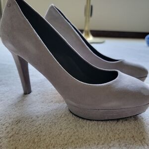 Rockport Gray Heels Elegant Formal Style